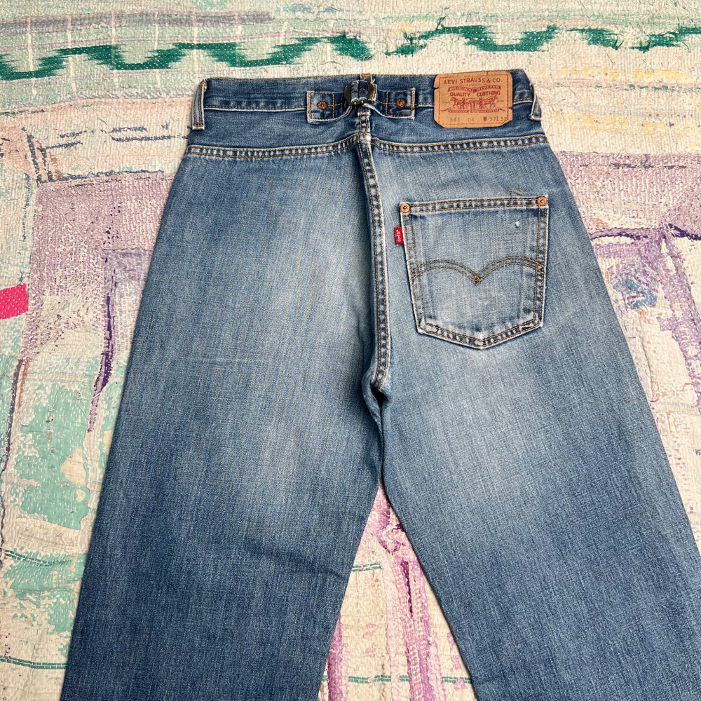 Vintage Levi’s 541 04 Cinch Buckle Back Single Pocket Denim Pants Jeans Sz 28x31